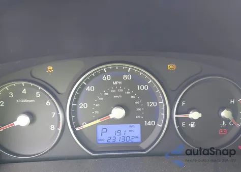 2010 Hyundai Santa Fe Se z USA, uszkodzony, nr VIN 5NMSH4AG8AH400183